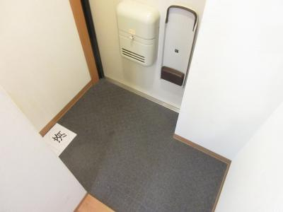 サイト京都西院（旧ドーリアＫＹＯＴＯ西院）の玄関|玄関