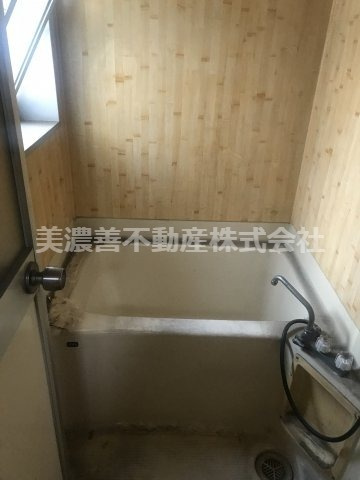 ５１８６８　シーアイマンション南大津の浴室