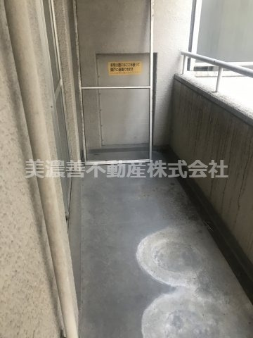 ５１８６８　シーアイマンション南大津のバルコニー