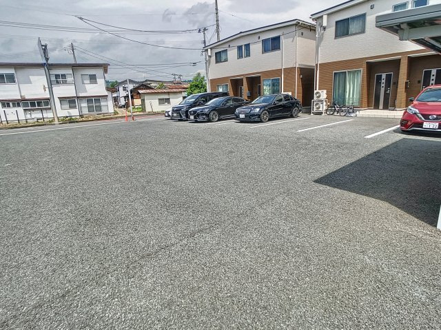 アリエッタの駐車場
