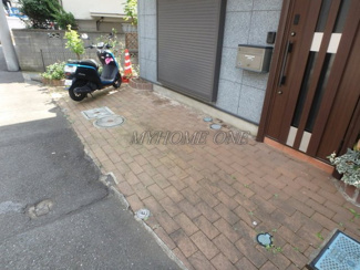 【エントランス】 | 駐車場