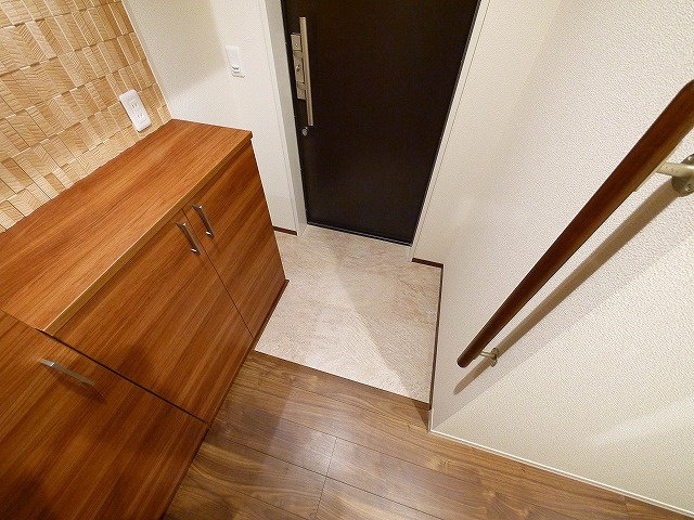 シャーメゾン　Ｋ四条大路の玄関|収納もある玄関です