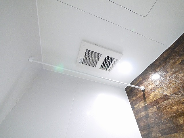 シャーメゾン　Ｋ四条大路の設備|浴室乾燥機があれば雨の日も洗濯物が乾かせます。