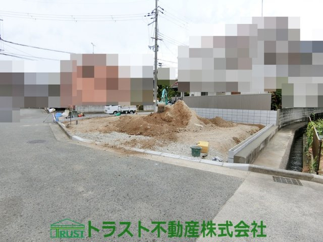 明石市魚住町清水 新築戸建の前面道路含む現地写真
