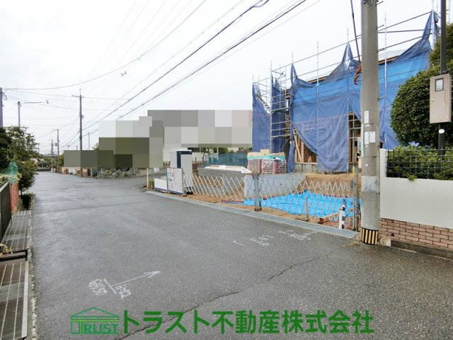 神戸市西区狩場台1丁目第24　新築戸建の前面道路含む現地写真