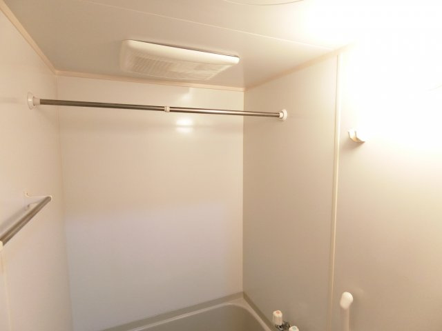 アンプルールフェールフォルスのその他|同物件別部屋