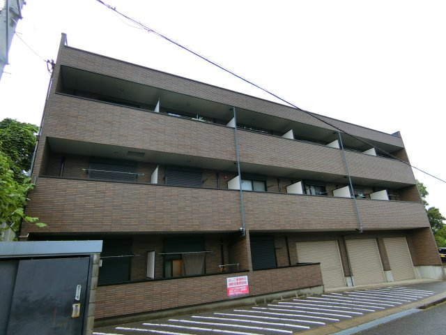 アンプルールフェールフォルスの外観