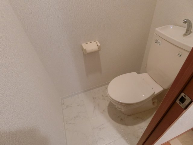 エクセレント東町のトイレ|※イメージ写真、現状優先