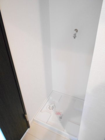 カーサ市川大門通りのその他|洗濯機置き場