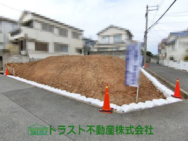 神戸市垂水区西舞子9丁目2期1号棟の前面道路含む現地写真