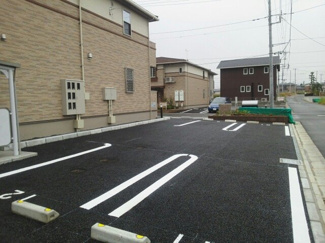 【駐車場】