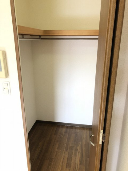 【収納】 | ランドステージM | たっぷり収納できるウォークインクローゼット