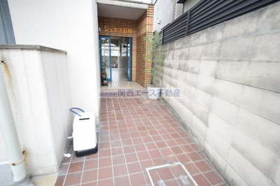 【エントランス】 | ジュネス石切