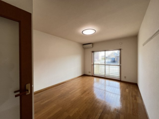 リバティーハウスの居間・リビング