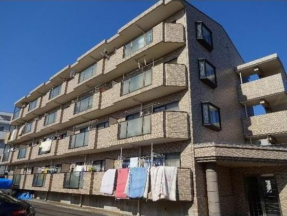 パインパーク日吉の外観
