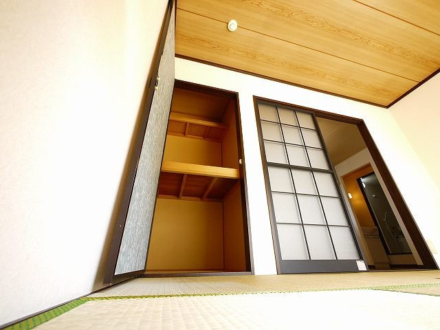 コーポｎａｍｏ　Ａ棟の収納|便利な収納スペースです