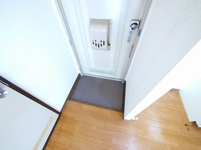 コーポｎａｍｏ　Ａ棟の玄関|シンプルで使いやすい玄関です