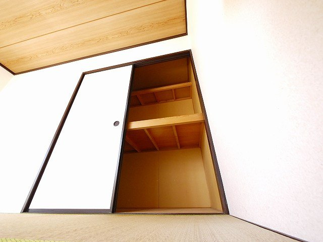 コーポｎａｍｏ　Ａ棟の収納|たっぷりとした収納スペースです