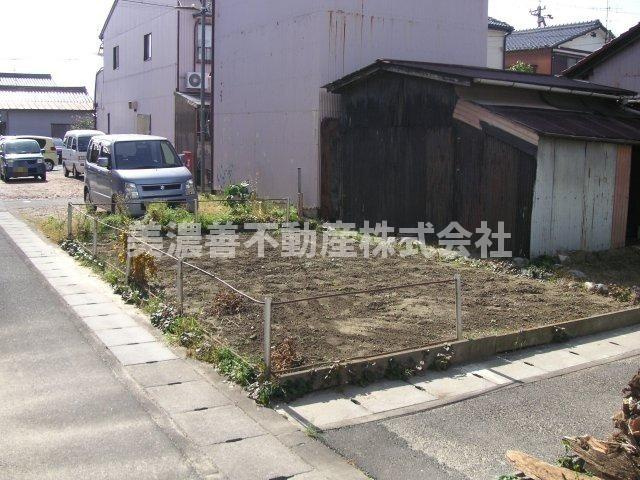  ４６４２７　岐阜市南鶉土地の外観