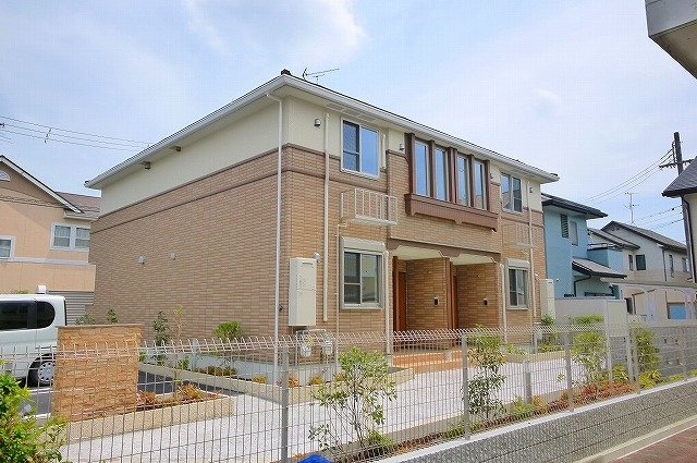 シャルム一条の外観|ツートンカラーのお洒落な外観です