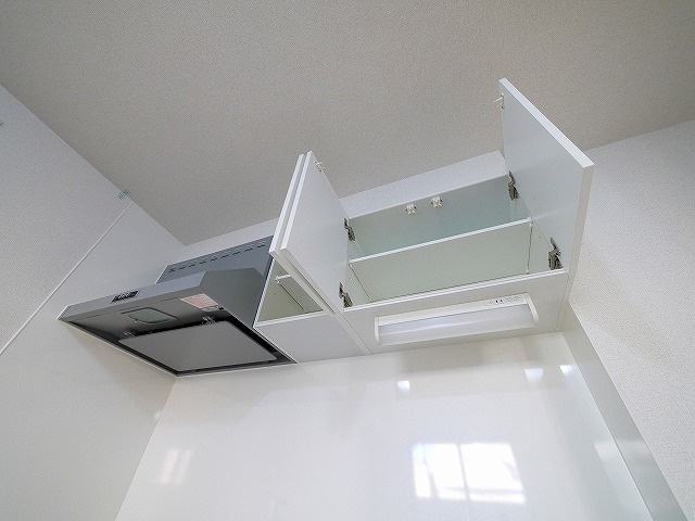 シャルム一条のキッチン|キッチン上部収納です