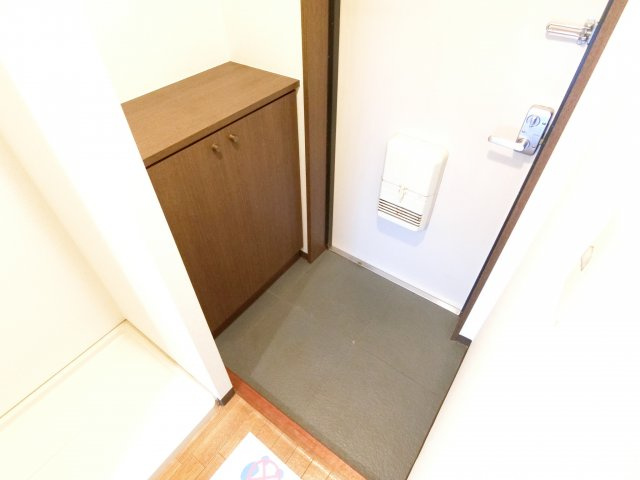 アヴァンセ21の玄関