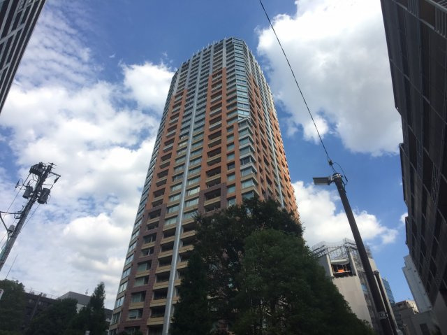 青山パークタワーの外観|青山パークタワー