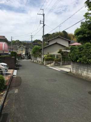 【前面道路含む現地写真】 | 大津市仰木の里5丁目16-10　中古戸建
