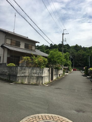 【前面道路含む現地写真】 | 大津市仰木の里5丁目16-10　中古戸建