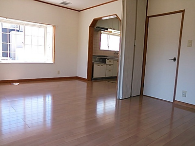 【居間・リビング】 | つくば市二の宮　テラスハウス | こちらの居間で趣味の時間をお楽しみください