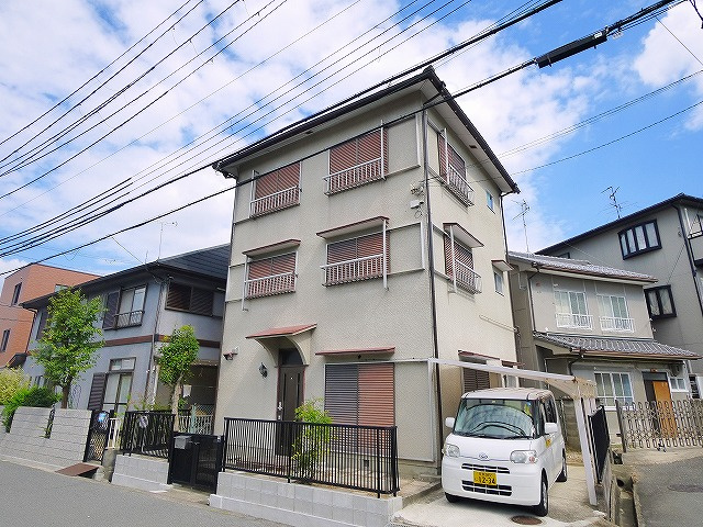 奈良市西大寺宝ヶ丘戸建の外観