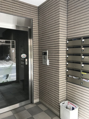 【その他共用部分】 | スワームマンション２ | エントランスの様子