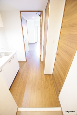 ワールドアイ江坂アルバ　仲介手数料無料の内装