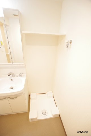 ワールドアイ江坂アルバ　仲介手数料無料のその他