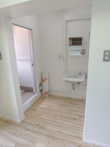 ビレッジハウス境港第二1号棟の洗面所|イメージ写真（反転あり）