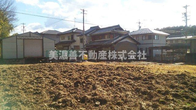 ４８１８４　関市千疋北土地の外観