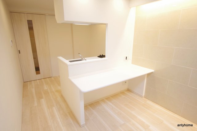 スプランディッド安土町　仲介手数料無料のキッチン