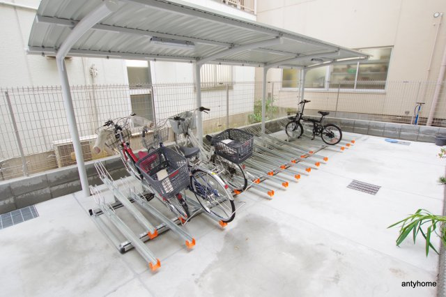 ルアナ北梅田の駐車場