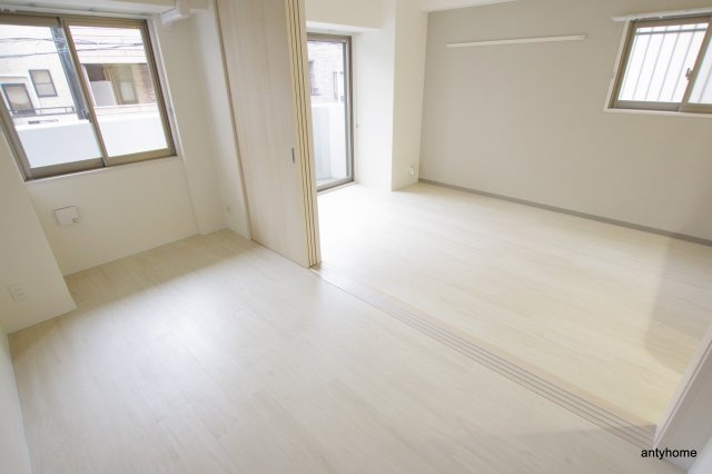 ルアナ北梅田の寝室