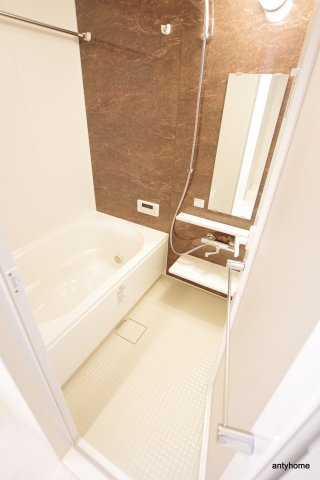 ルアナ北梅田の浴室