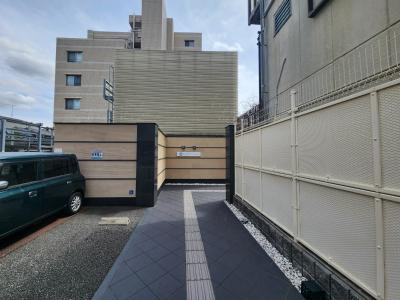 カスタリア壬生の外観