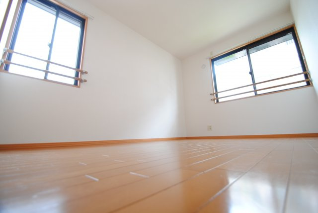 ソールズベリー御井の洋室