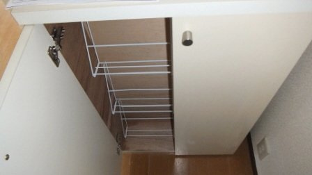 JLBグランエクリュ西船橋の玄関|玄関には靴箱が有ります