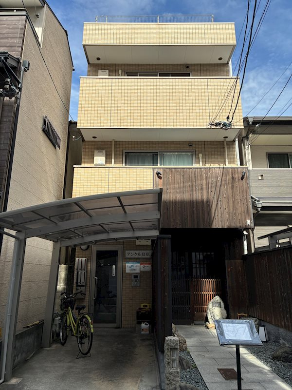 アンクル島原の外観