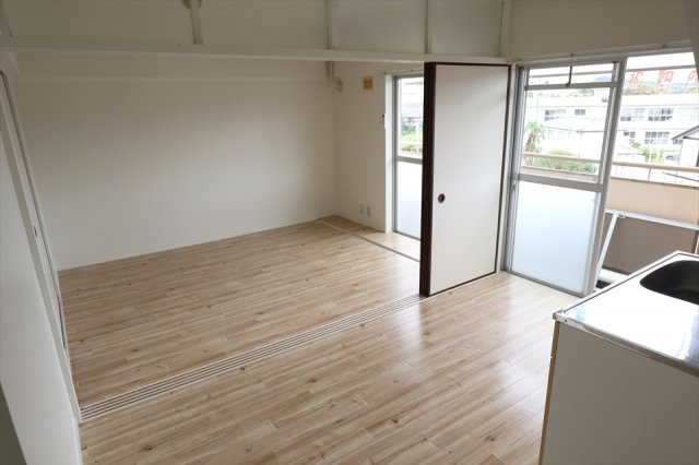 ビレッジハウス大乗2号棟の居間・リビング