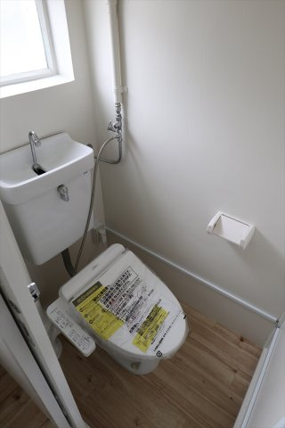 ビレッジハウス大乗2号棟のトイレ|家賃＋1100円で温水洗浄便座に変更できます。