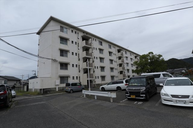 ビレッジハウス大乗2号棟の外観