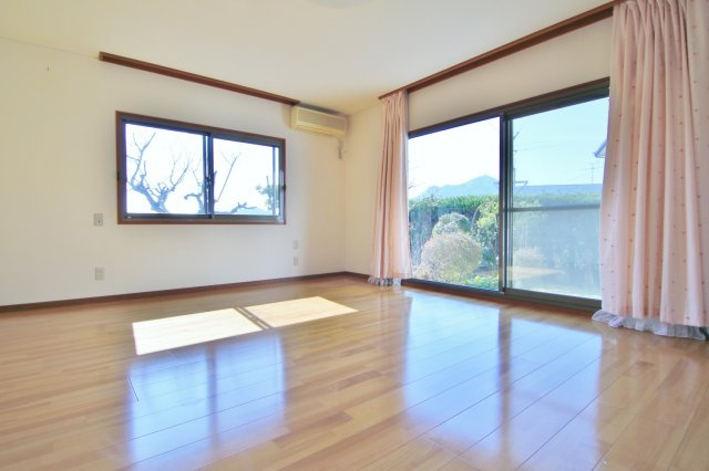 ５２７９０　岐阜市長良竜東町中古戸建ての内装