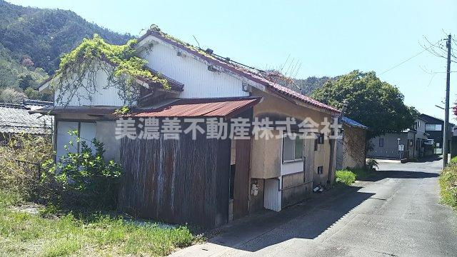 ５３１１１　岐阜市岩田坂土地の外観