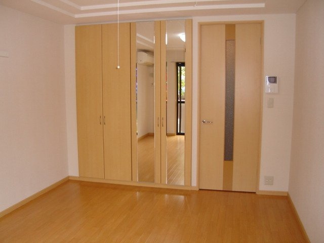 萌Ⅱの洋室